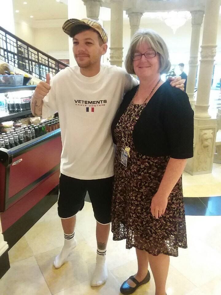 how’s he even breathing in these skinny jeans