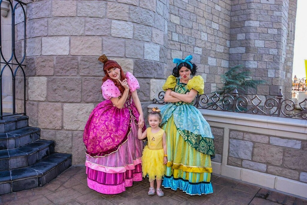 farbeyondinf's tweet photo. Way back Wednesday!!! Character meet and Greets at Walt Disney World.
.
.
.
.
.
#disneyphotography #mickeymouse #disneyresorts #disneymemorymaker #waltdisneyworld #disneyfan #instadisney #disneycharacter #disneyworld #disneyphoto #waltdisney #disneyphotopass #disney… https://t.co/aphuxesnP0