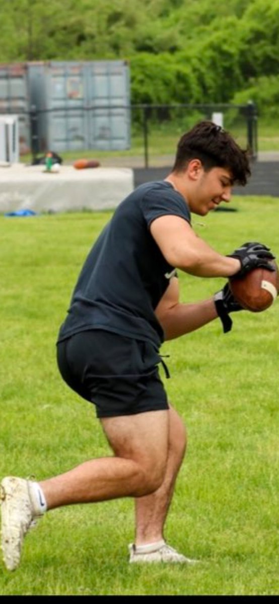 CTHSSports11's tweet photo. @jasonpalmieri_8 is a 3 sport athlete competing in football, basketball and track. He's looking to play college football once his HS career is over. Best of luck Jason!! https://t.co/4EdGiKRpXN