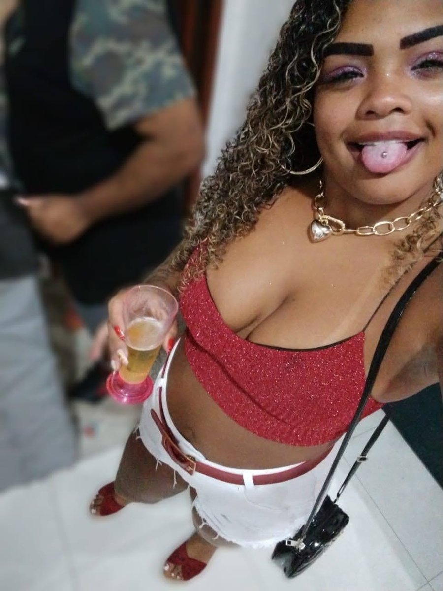 Surtaadaah1's tweet photo. Duas pq não postei no Natal 😘 
#mrn😝 https://t.co/otfOdCHCRy