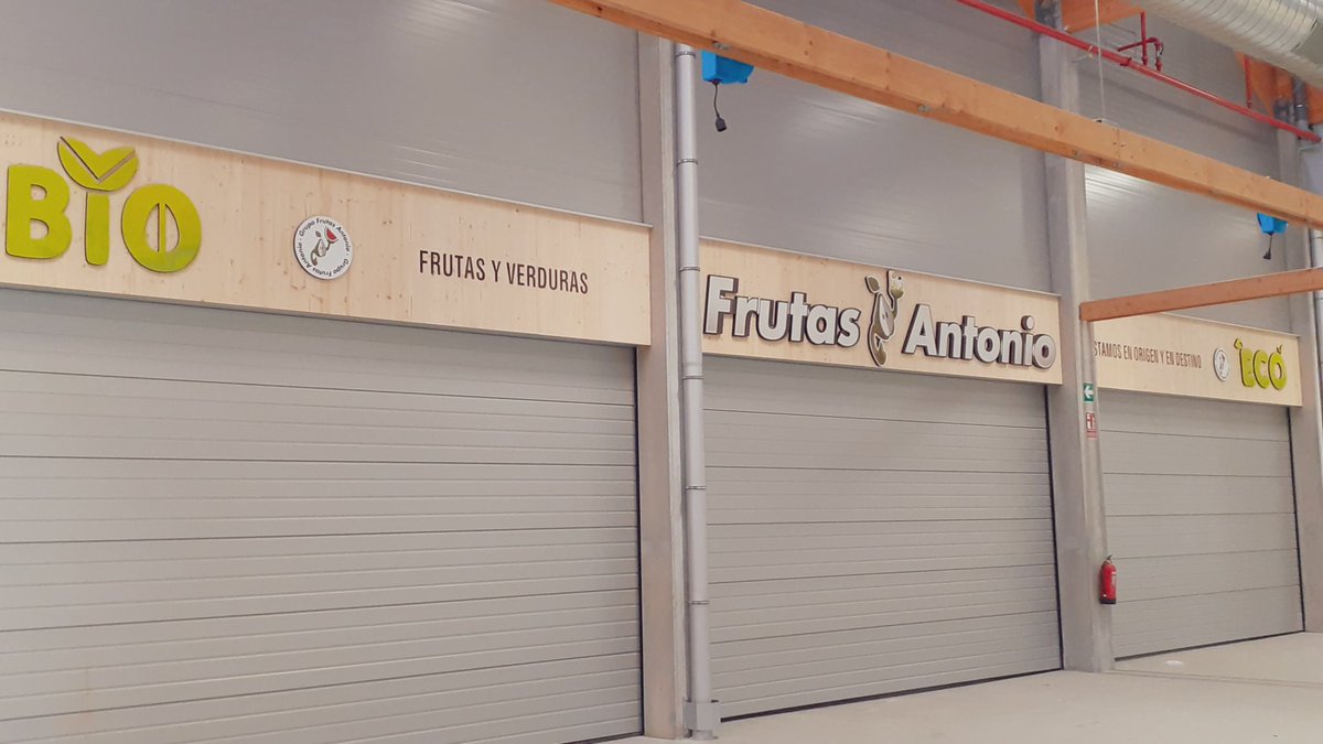 ViveLaFruta's tweet photo. 🌱𝐄𝐬𝐭𝐚𝐦𝐨𝐬 𝐞𝐧 𝐨𝐫𝐢𝐠𝐞𝐧 𝐲 𝐝𝐞𝐬𝐭𝐢𝐧𝐨.
Por un futuro de calidad, estar comprometidos con la producción biológica es garantía de un futuro mejor. 
🥝🍎🍏

#yosoybio #biomarket #Mercabarna #frutabio #kiwiecologico #manzanaecológica https://t.co/BID44mPa2P