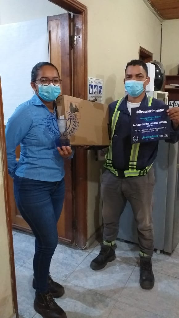 eialatam's tweet photo. #MillaExtraEIA| Nuestros colaboradores son parte fundamental y junto @Tigo_Colombia galardonamos a los mejores técnicos del segundo semestre del 2020 en la "Noche de los Mejores", el pasado 18 de Diciembre con 1600 personas conectadas vía YouTube. https://t.co/dd7Ao1vzmu