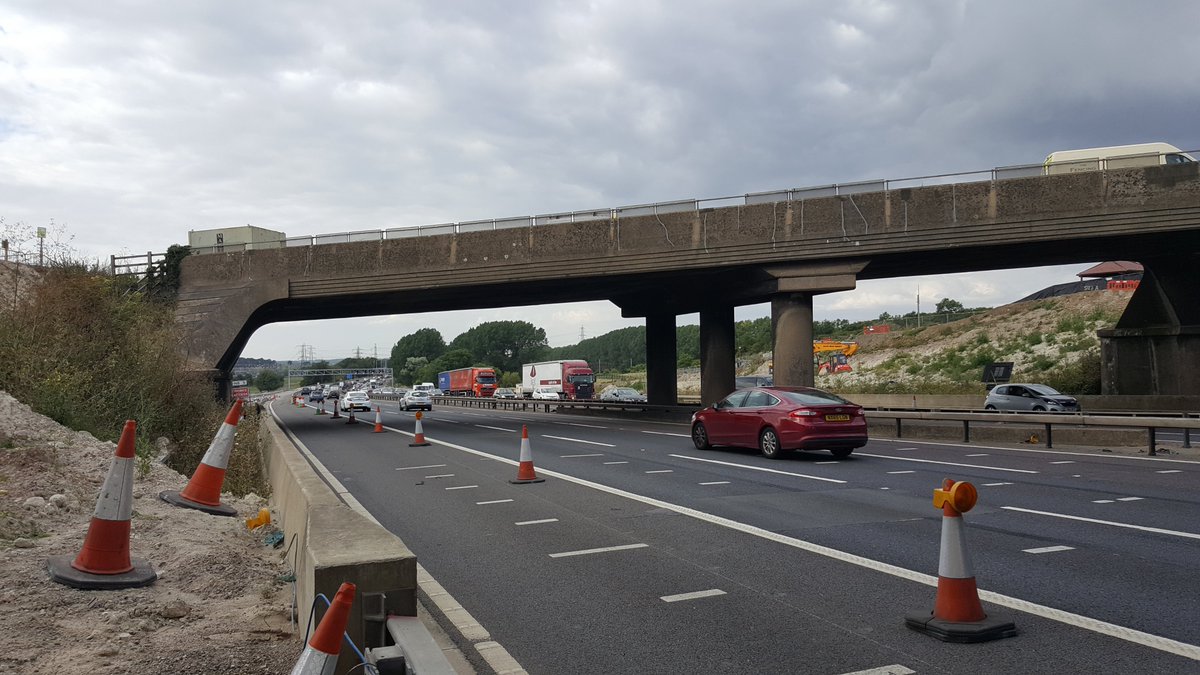 You can’t put scaffolding on an existing road or rail line which is why this technique is best for offline structures. Most of the original M1 bridges between Watford Gap & St Albans were built this way.
