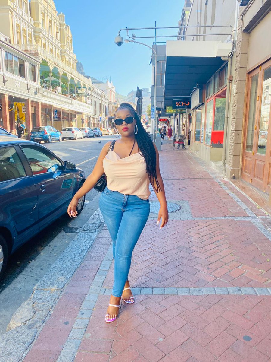 lele_shamba's tweet photo. #citygirls https://t.co/AvVBrEaw8M