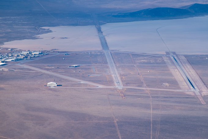 New aerial photograph of Area 51 emerges Eqg4f8RU0AA-OZ_?format=jpg&name=small