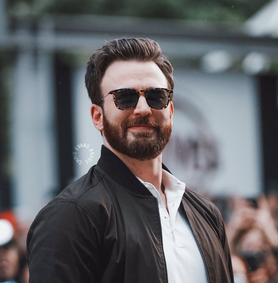 — MARÇO • (04/03) Anúncio de ‘Bermuda’.Vale ressaltar que tal projeto ainda não foi confirmado pelo Chris ou sua equipe.