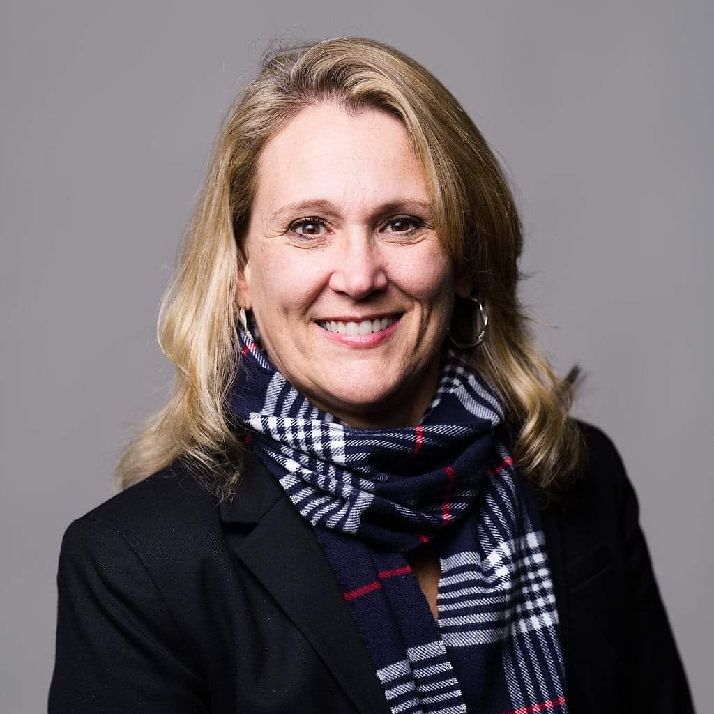 Today we acknowledge Karen Pionk, Chair of the DECC Board of Directors.  Karen’s term expires tomorrow after serving on the board for 7.5 years, and leading as Board Chair since 2019.  We are thankful for the strong leadership she has shown and wish her well!

#duluthleaders