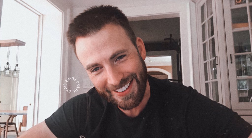 — JUNHO• (25/06) Chris participou do vídeo ‘Actors on Actors’ da Variety. assista o vídeo aqui:  https://bit.ly/3rGiLun&nbsp;