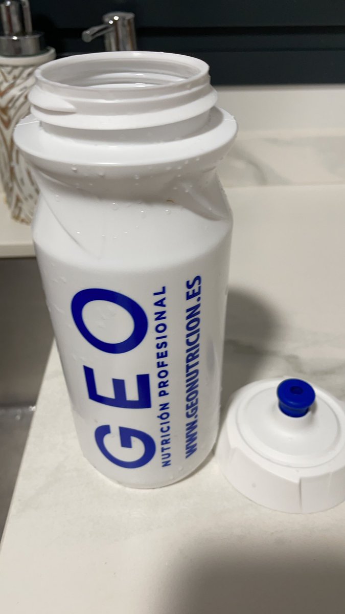 BICIKLETOS's tweet photo. Nuestros amigos de GEO nos aportan energía y buen sabor!! https://t.co/At8qnTgBzl