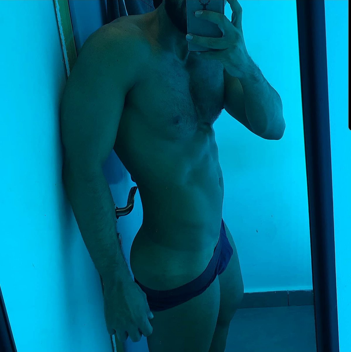 👋🏾👋🏾