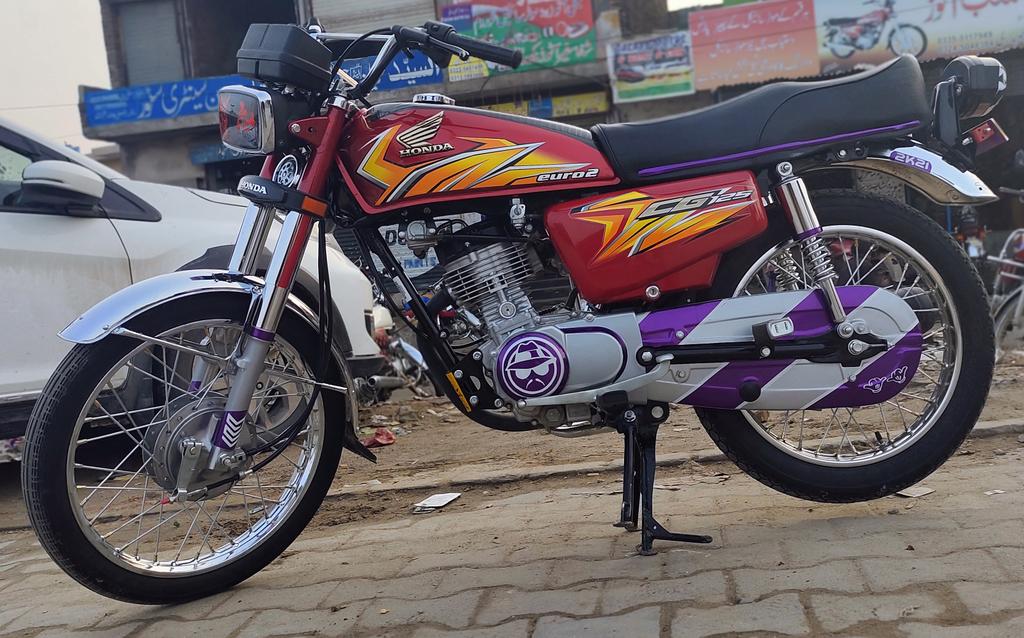 Ch Brother Auto Decoration Modified Bikes Choudhary Brother Auto Amp Decoration Center Sohawa Modified Decoration Bikes Mobile Cover Cd70 Yamaha Parts Honda 125cc Tools Laser Plates Cupprinting Tshirts