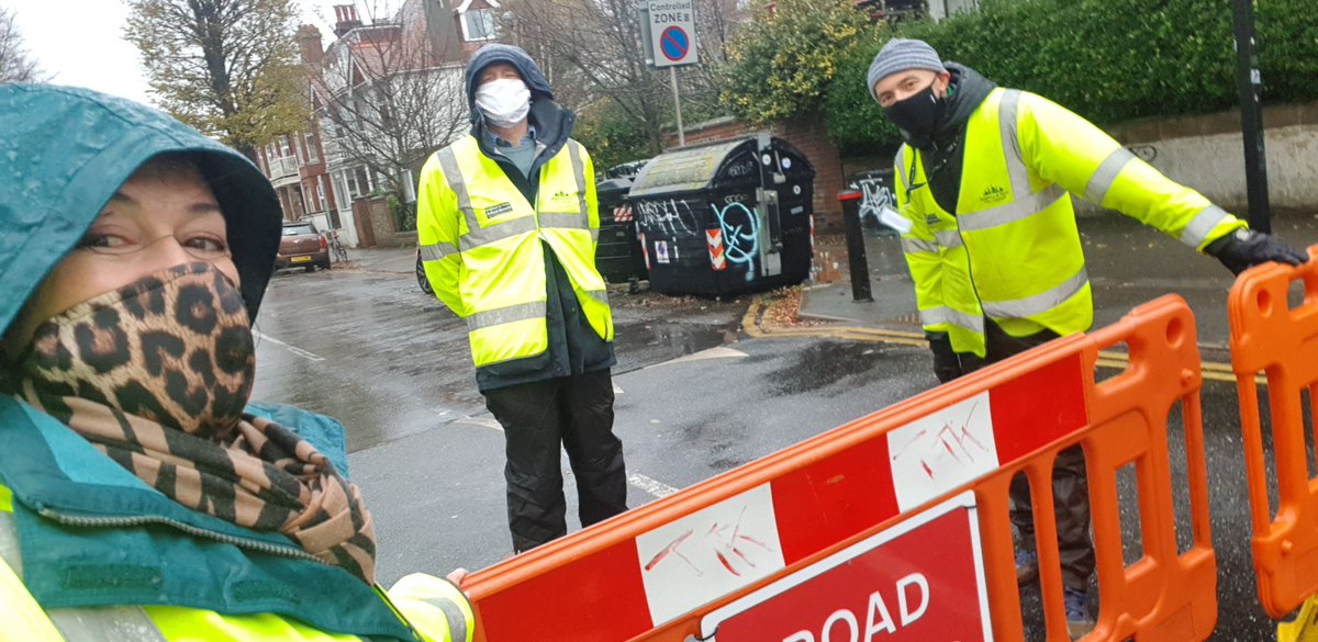 however, a great team of volunteers (we are a term of about 20 ppl) makes things easy enough, and I have met wonderful people, and there is always time for a nice chat...(4/8)