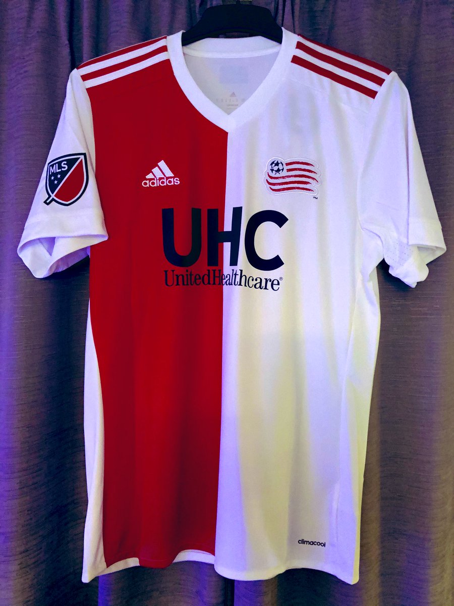 10. New England Rev. (A) ‘18Another MLS shirt in my collection, I just really like the Red/White/Blue combination here...  Simple, but works!