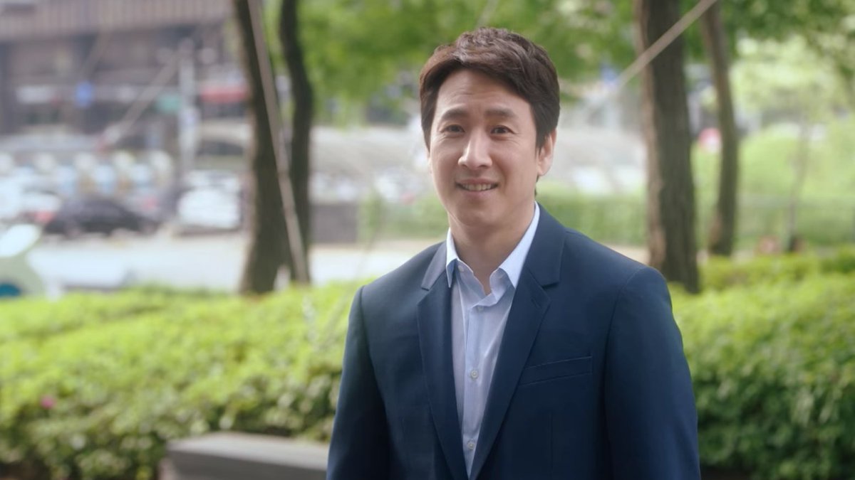 "Al humans have self-healing abilities."This scene seemed so private to me.  Dong-hoon allowing himself to finally let go of everything he's been keeping inside, letting himself crumble just so he can build himself again. Opening himself to the possibility of healing.