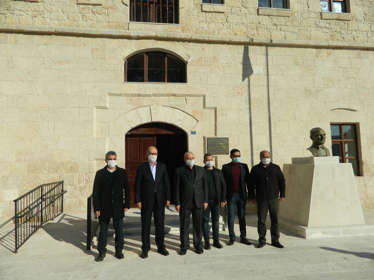 Cumhuriyet İlkokulu olarak eğitim veren restorasyondan sonra Silifke Cumhuriyet Bilim ve Sanat Merkezi olan okulda İlçe Kaymakamı Namık Kemal NAZLI  İlçe Milli Eğt.Müd. Şerafettin ÇİFTÇİ tarafından basın toplantısı yapıldı,okul gezildi
<a href="/caykara6133/">Çaykara6133</a> <a href="/m_anteplioglu66/">Mustafa Anteplioğlu</a> <a href="/ademsezer33/">adem sezer</a>