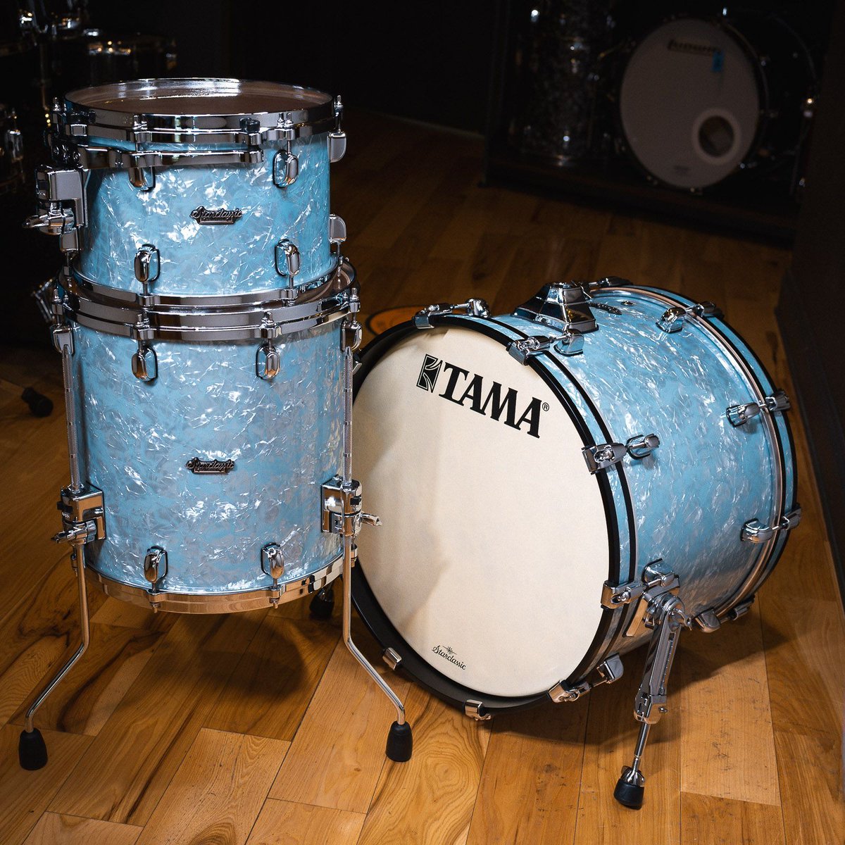 This refreshing @TAMAofficial Starclassic Maple 12/14/20 kit in Ice Blue Pearl keep's things cool, real cool...bit.ly/3rq0Acs #cde #chicagodrumexchange #chicagomusicexchange #drumshop #drumlove #drumstagram #drumsdaily #gearwire #gearybusey #Tama