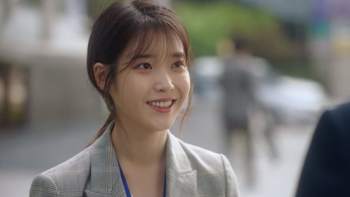 “What a wonderful relationship you have with him. And so precious, too. If you think about it, each and every interpersonal relationship is quite fascinating and precious. You must repay them. Live a happy life. That’s how you can repay the people in your life.”  #MyMister