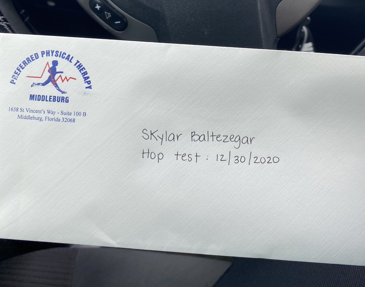 skylar_dian's tweet photo. After 6 1/2 months I just finished my last day of physical therapy and passed my hop test... now it's time for the real work to begin💪🏽👀 https://t.co/aLm5HhkVK2