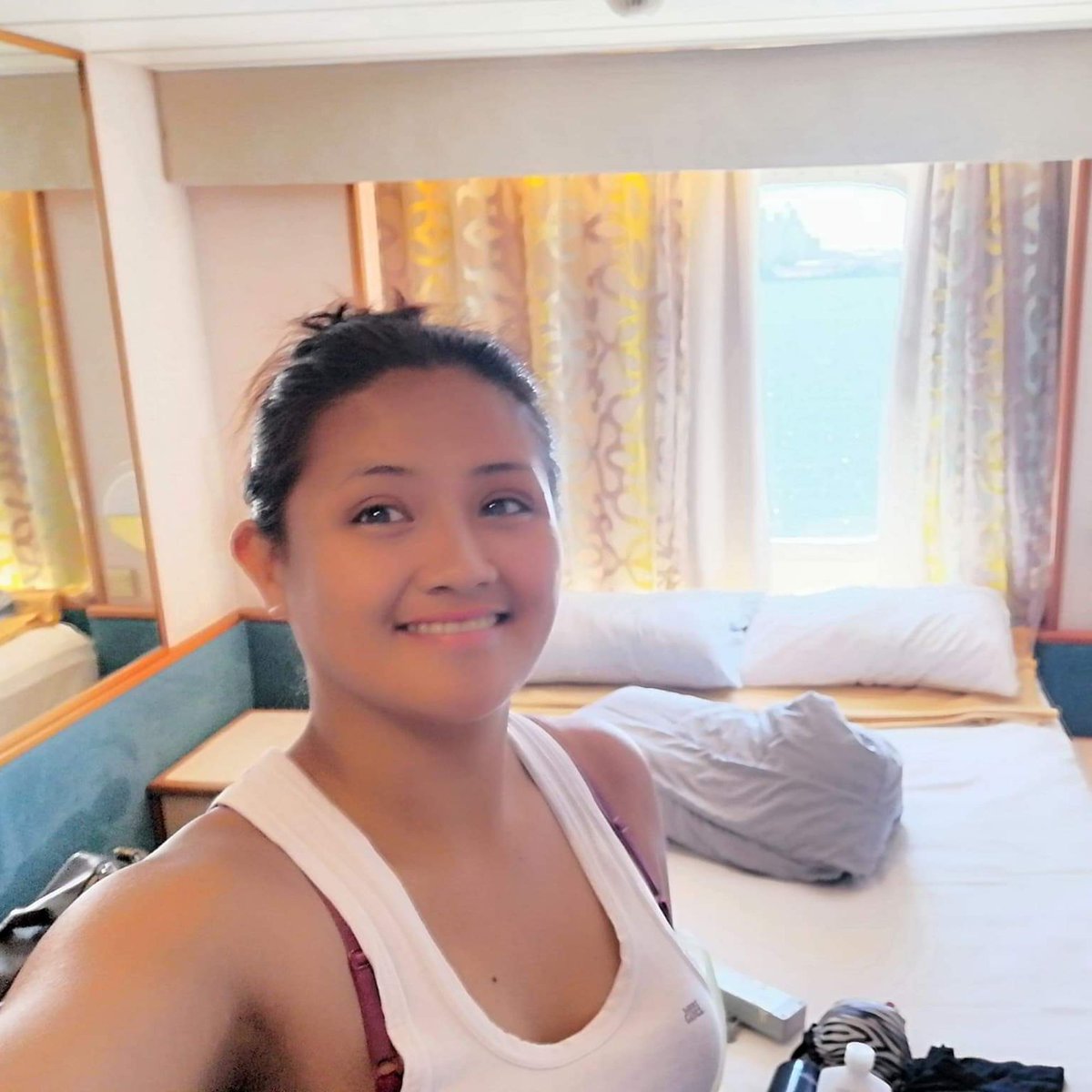 Mariah Jocson, a ship waitress, had always dreamed ofbecoming a seafarer, according to her father  http://trib.al/HHBt5KS 
