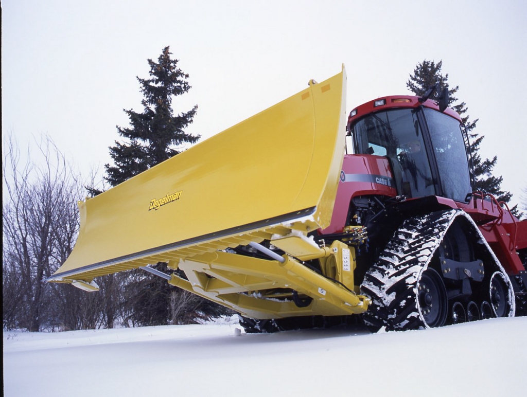 No two tractor brands are alike, so we don’t develop a blade that is “one size fits all". #Degelman engineers &amp; designs all dozer fit-ups to ensure proper mounting locations are the best spot to push from. 

Featuring: 3500, 46/5700, 66/69/7200, 7900. 

🌐 ow.ly/AweE50COC6k