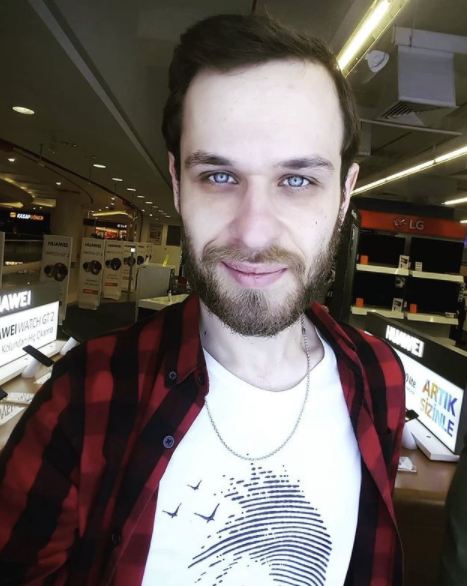 yigitcaliskan_'s tweet image. Çok şükür ölmedik. Kutsal gömlek erkenden hazır. Yarın çıldırıyoruz okey??