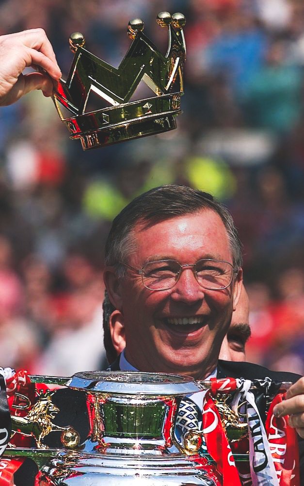 Happy Birthday Gaffer. 
The man who made the impossible dream possible. 
Sir Alex Ferguson . 