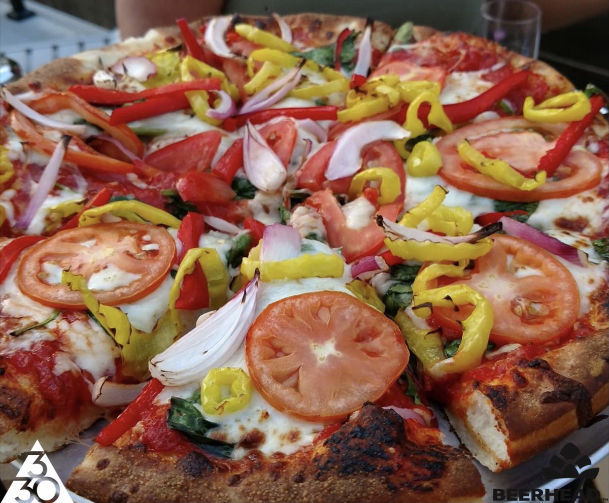 Three30Ventures's tweet photo. What’s your favorite Beerhead Pizza?🍕 #BeerheadBar #BeerheadAvon #BeerheadConcord #BeerheadNewAlbany #AvonOhio #ConcordOhio #NewAlbanyOhio #OhioCraftBeer #Pizza #NewYear #Three30 https://t.co/0czRlv5nFN