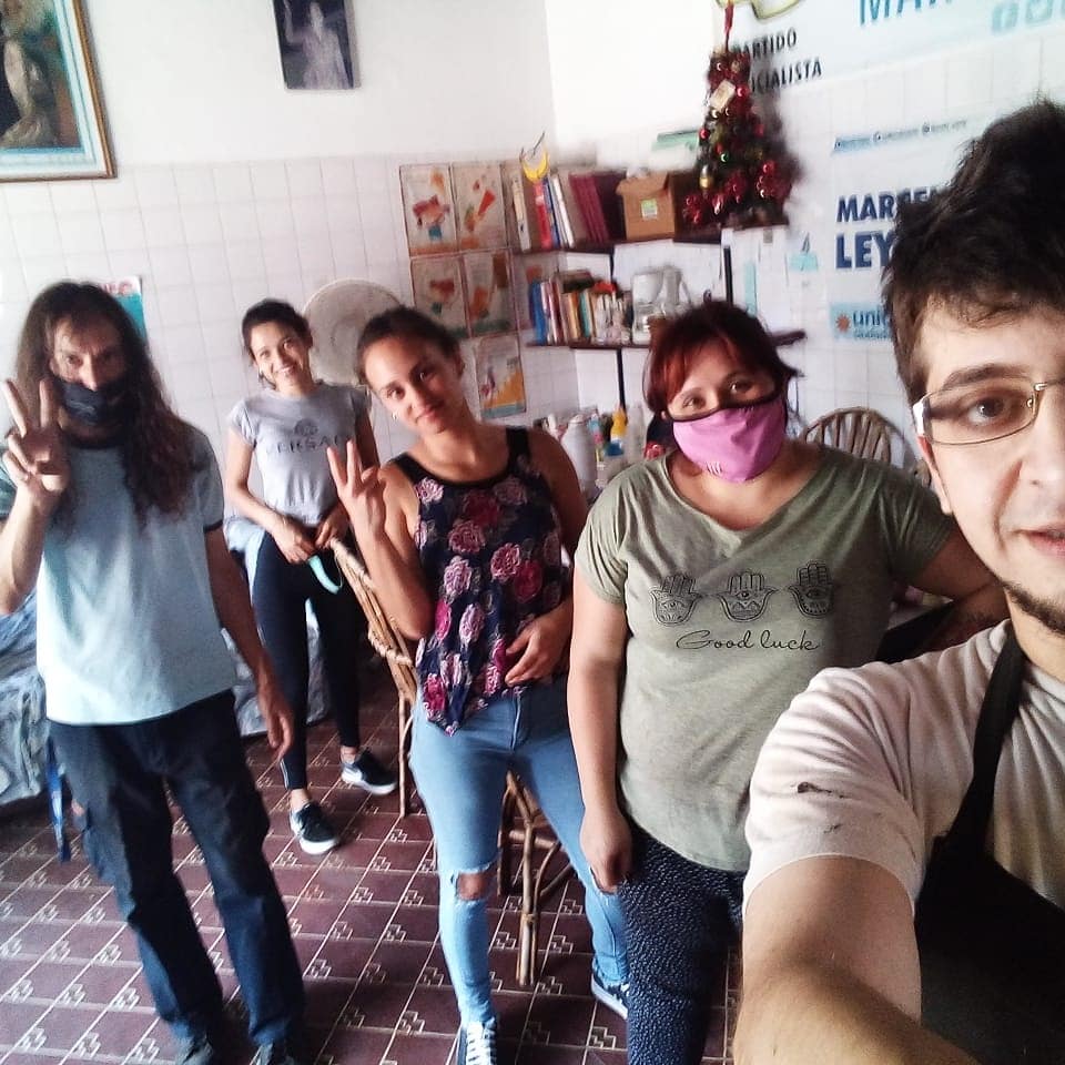 EP_scgambier's tweet photo. Para finalizar el año tuvimos grandes jornadas de Olla Popular con los compañeros y compañeras en San Carlos!!

Gracias a cada uno de ustedes que todos los días brindan su predisposición para ayudar al otro! 👏🏻💙 https://t.co/vpK0gyogIx