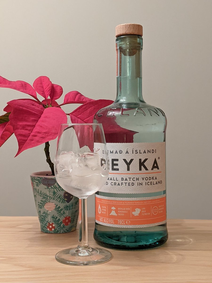 ahoybecks's tweet image. Got myself a little Christmas gift that I've wanted a while: @ReykaVodka - uses glacial spring water, distilled with renewable energy and filtered through Icelandic lava rock. Can confirm: pretty good 🌋🌋 #vodka #ilovevodka #volcano
