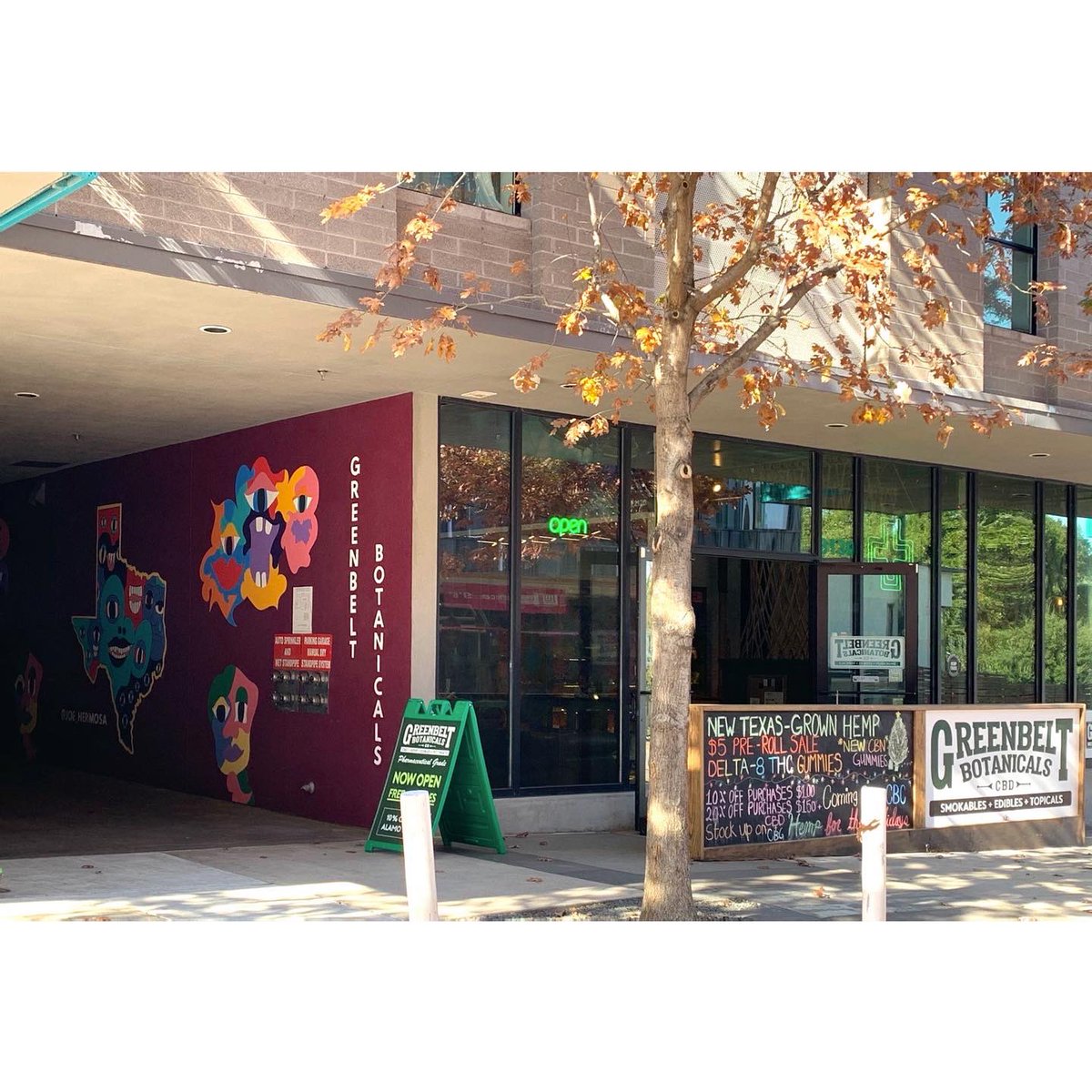 JoeHermosa's tweet photo. New Mural for Greenbelt Botanicals on South Lamar- Austin TX 78704 in Lamar Union Plaza https://t.co/vHasZr322y