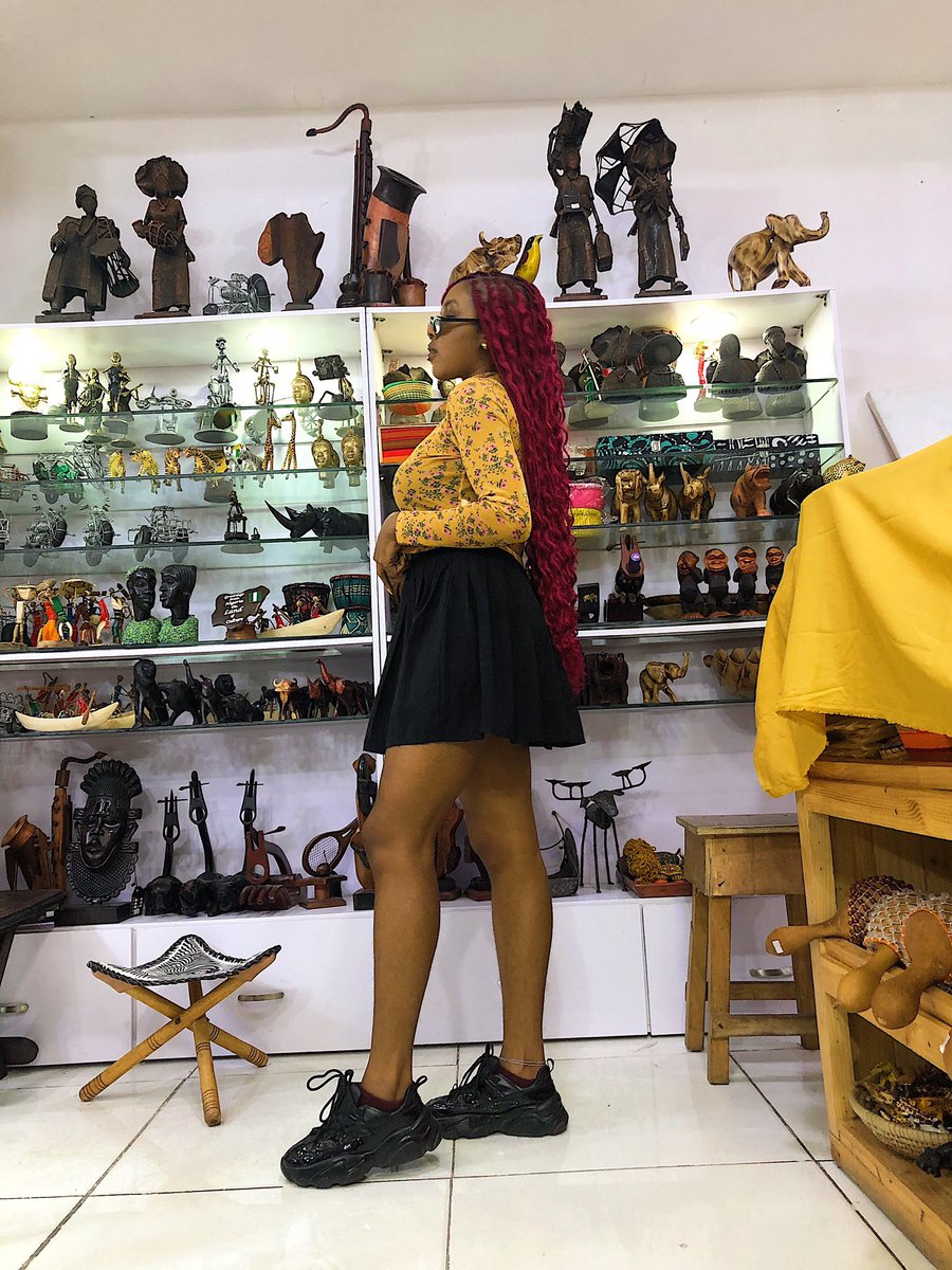 florence_imo's tweet photo. Strangers: You look so unapproachable
Me: Yet here you are😏
(If I had a dollar for every time I was told to smile more...)

#ISwearImAnAngel #realsweet #mylifestory #graced #fearwomen #Tule #TULECHALLANGE #wednesdaythought https://t.co/glrCWMK5jz