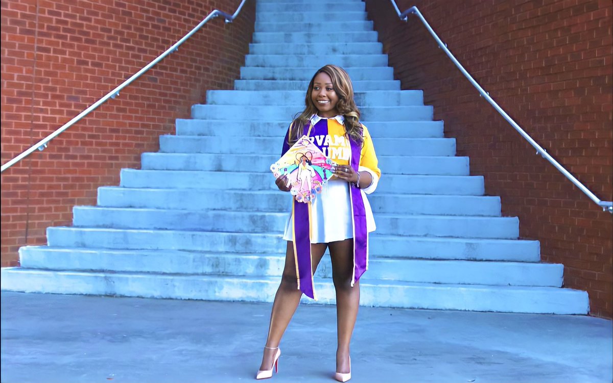 DiamondRuby_'s tweet image. Excuse my delay but. . . YA GIRL IS DEGREED🎓💜✨ &amp;amp; Employed as a Full-Time Labor &amp;amp; Delivery Nurse 🩺🧸Diamond R Cowans BSN, RN will be at your Cervix this upcoming 2021🤰🏾