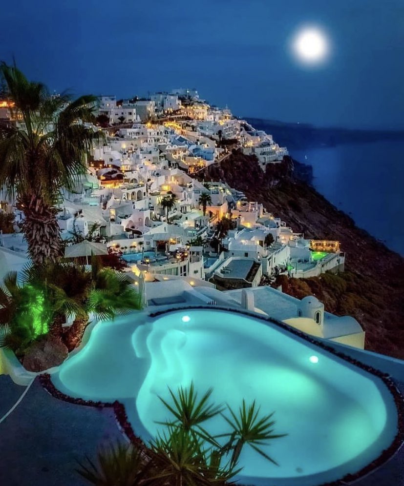 ScribeFlash's tweet photo. Faut vraiment que je voyage en Grèce https://t.co/Y2t6Uz81zU