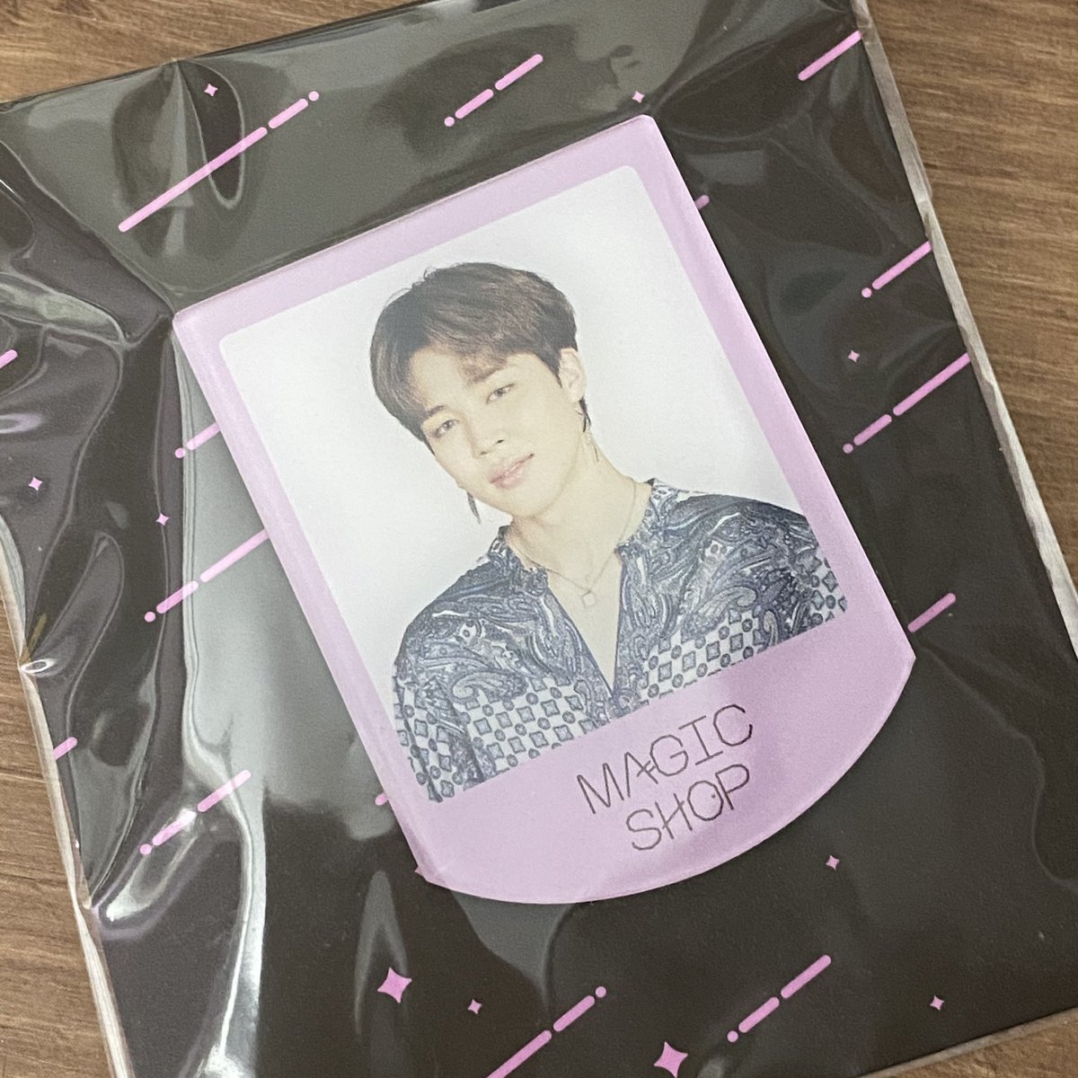 YJ_o06's tweet photo. 지민 뱃지 (jimin acrylic badge) 양도 sell
일본 매직샵(japan masic shop) 1.5

#방탄양도 #방탄공굿 #지민양도 #bts #btsphotocard #btsmerch #btsgoods #방탄키링 #매직샵 #jimin https://t.co/I0hpetppcV