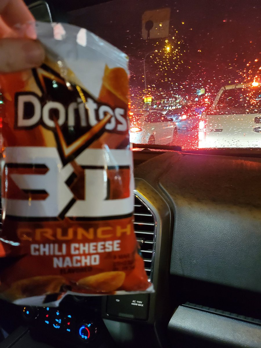 90s snack anyone? They are pretty good but definitely need to say no next time I find them. It was a nice blast from the past. 

#treatyourself #stillfocusedonhealth #blastfromthepast