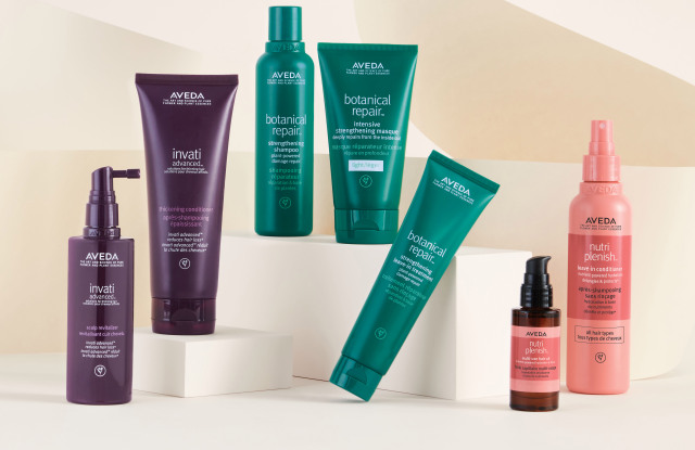 Aveda Goes Vegan, Names Sustainability Advocate – WWD
Aveda goes 100 percent vegan and names Arizona Muse as its first global advocate for sustainability 
wwd.com/beauty-industr…