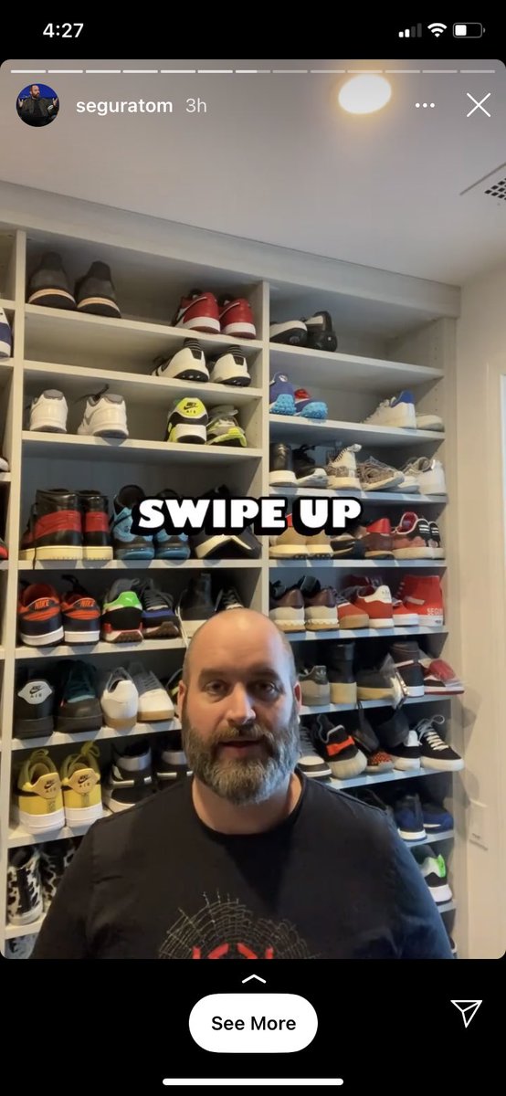 Frydadddy8's tweet photo. @bertkreischer vs @tomsegura  closet’s are perfect examples of who they are as people 😂😂😂 https://t.co/KuAMJPtoDf
