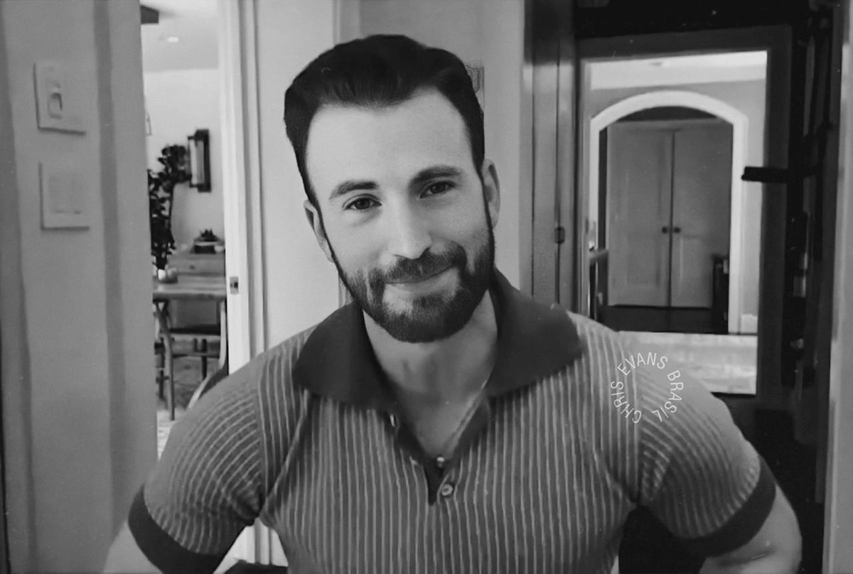 • (22.07) Chris participou virtualmente do programa "Late Night with Seth Meyers", onde falou sobre o ASP. Thread a entrevista legendada:  http://bit.ly/34SS9fW&nbsp;