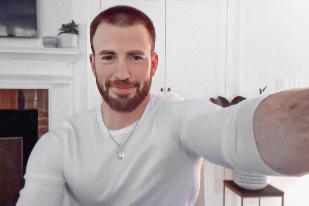 — AGOSTODurante o mês de agosto, Chris Evans concedeu algumas entrevistas para falar sobre o ASP e também fez uma série de entrevistas com políticos estadunidenses durante o  #ASPChat. Thread com todas as entrevistas:  http://bit.ly/2L8DeXR&nbsp;  http://astartingpoint.com&nbsp;
