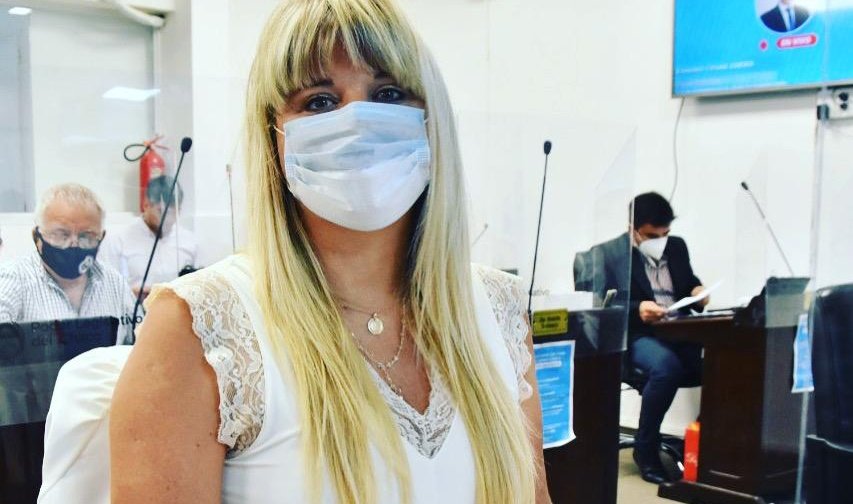 ➡️Balance de gestión 2020 y salutación por un 2021 de trabajo, fuerza y entereza por parte de la Diputada Liliana Spoljaric

Ver más detalle de la nota 👉 Bit.ly/2WWunLH

#LegislaturaDeTodos 🏛 
<a href="/lilispoljaric1/">Liliana Spoljaric</a>