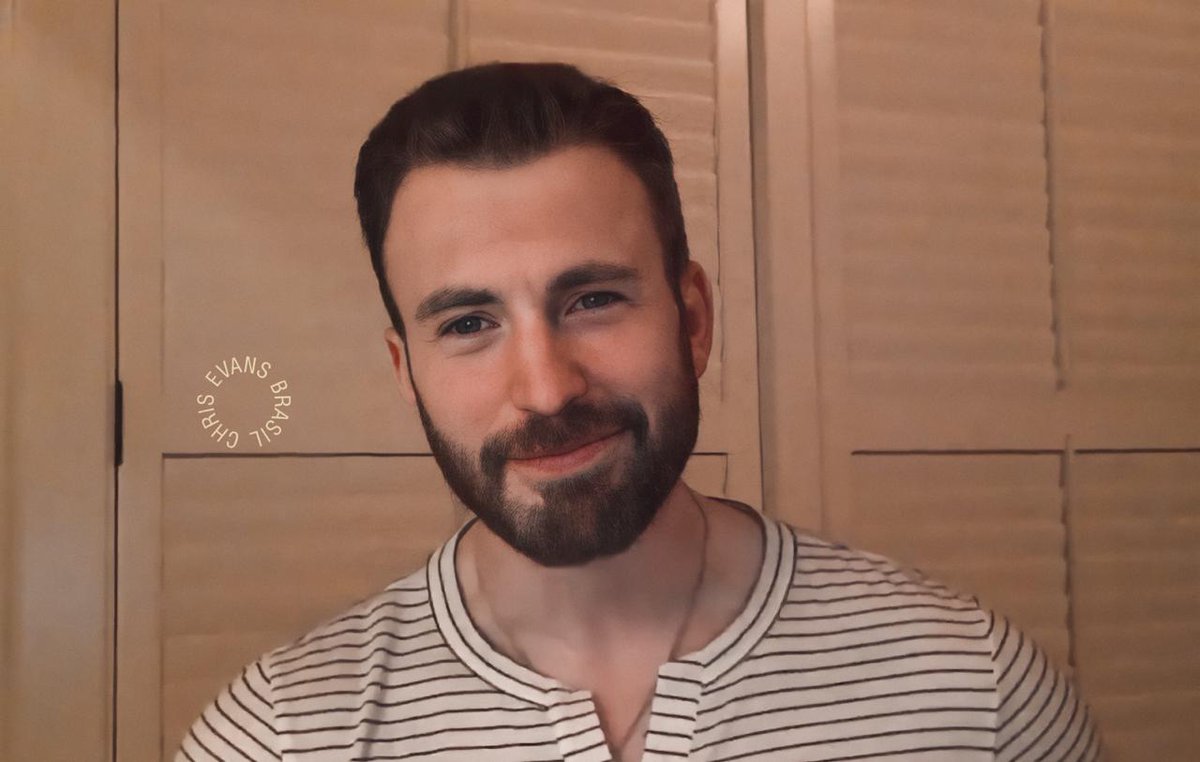 DEZEMBRO 04.12 | Chris Evans participou virtualmente do festival "Web Summit".