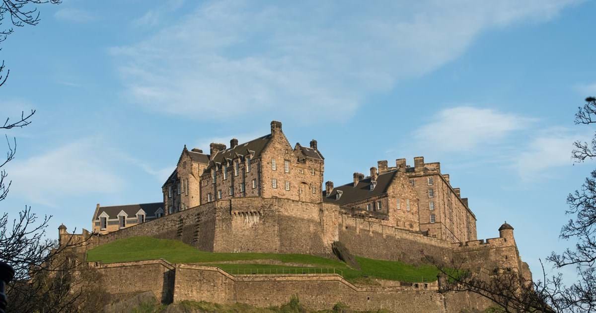 In 2021 we’re looking forward to supporting  @3rdUKDivision and  @NATO exercises, starting a secondment programme to the  @_Carabinieri_ Tutela Patrimonio Culturale, holding a battlefield study in Italy, a training weekend  @edinburghcastle and our CPP Special to Arm course.