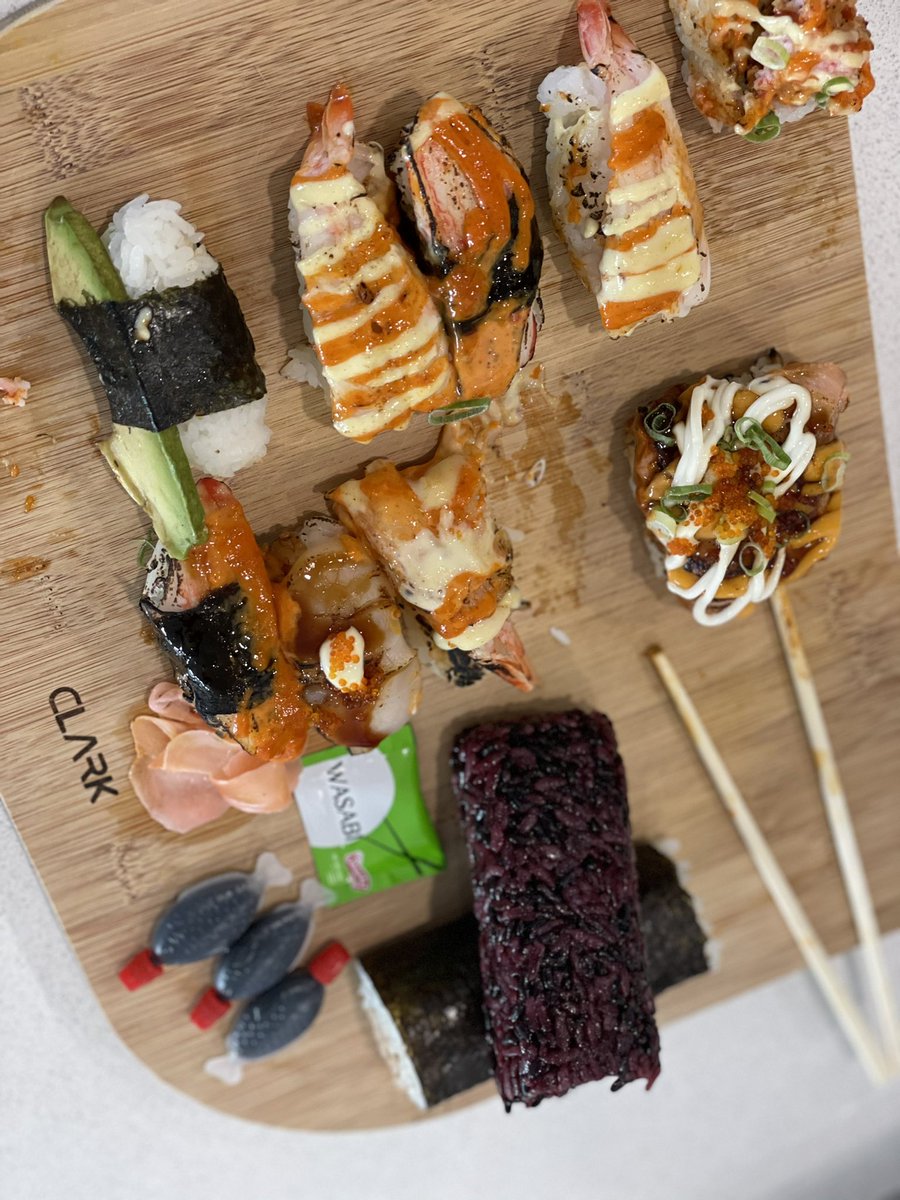 Crazy  #sushimafia OMG I can’t tag u all. That would be like 300 tweets long lol but it’s all in the sushi   @MFrunker  @CodingMark Tag and Tweet all of the usual suspects please 