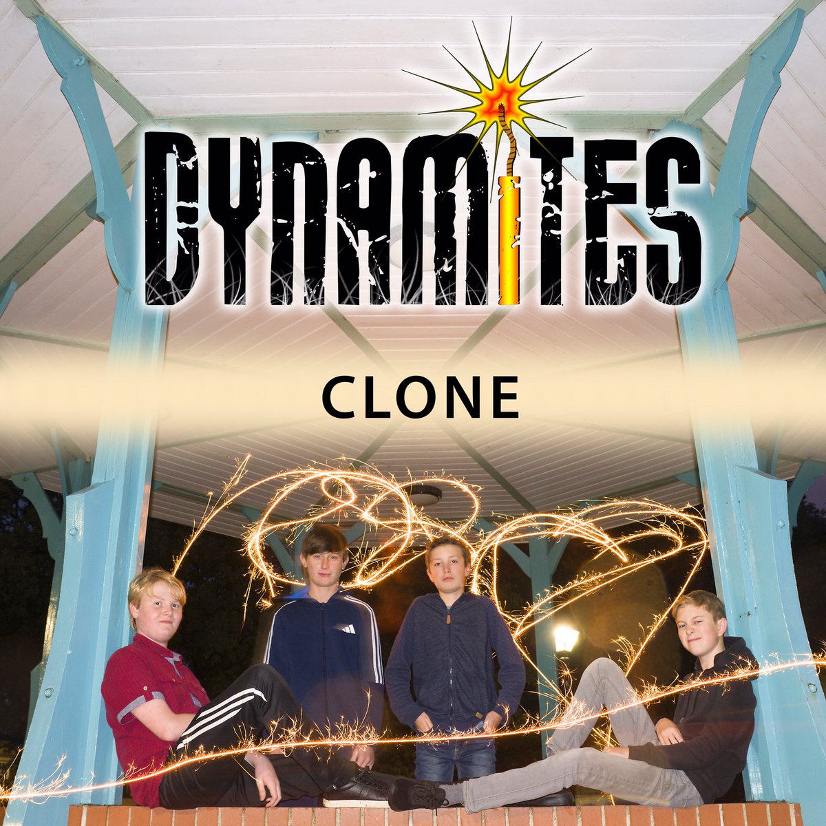 It was unbelievable for #Dynamites to be listed at 22 on the @CCRTransmission top 50 of 2020. Thanks so much. There will be more to come in 2021. Happy New Year 🎸💥#Clone