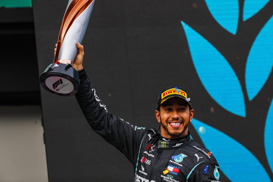 F1BeatOfficial's tweet photo. Arise, Sir Lewis! 🇬🇧👑

Lewis Hamilton has been awarded a knighthood in the New Year honours list.

#F1 | #F1Beat | #SirLewis https://t.co/uAfevRc8mS
