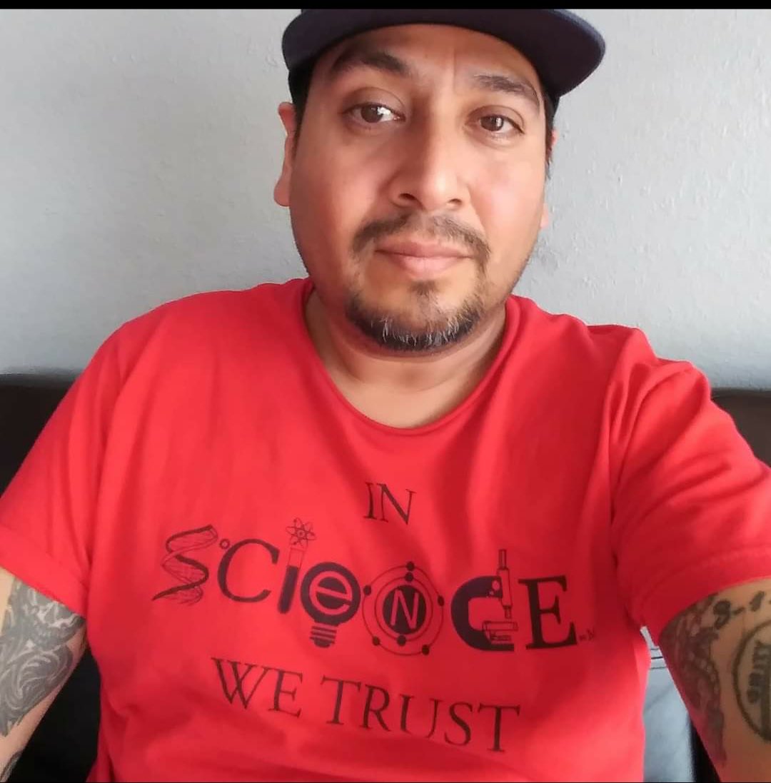 Sillywalkings's tweet photo. Paulo César Briones Alemán. Potencial feminicida. Intentó asesinar a una prima, dejándole pulmón perforado y laceraciones por todo el cuerpo. Sucedió en Texas y cruzó a México. Tiene familia en Monterrey. Si lo ven favor de contactar con https://t.co/l1rtmlsHJg. Compartan. https://t.co/BFLZZN9XJ2