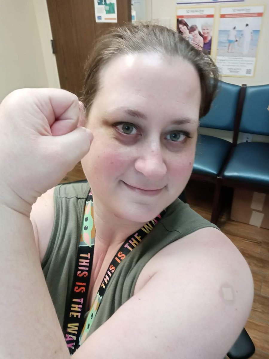 BuildUpRDNs's tweet photo. #ThisIsOurShot @ThisIsOurShot #vitalAF #dietitians getting their #COVID19 vaccinations to protect themselves, their patients and their families and co-workers https://t.co/eGT5Uj7dzx