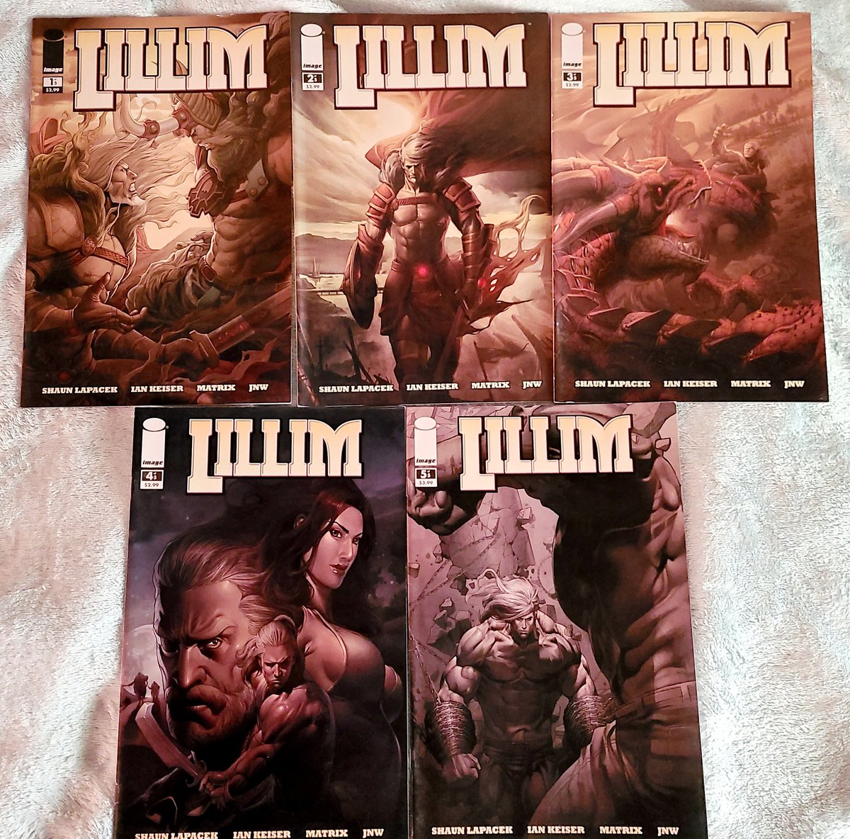 Prairie_Bayou's tweet photo. New comic day. Also Lillim arrived from eBay. #MarvelComics #DarkHorseComics #DCComics #DCBlackLabel #ImageComics #Lillim #Loki #NorseMythology #Monstress #FantasticFour #TheOtherHistory #Namor #KingInBlack #DarkKnightsDeathMetal #GhostRider #DoctorDoom #IronMan https://t.co/g4GiQIsgEl