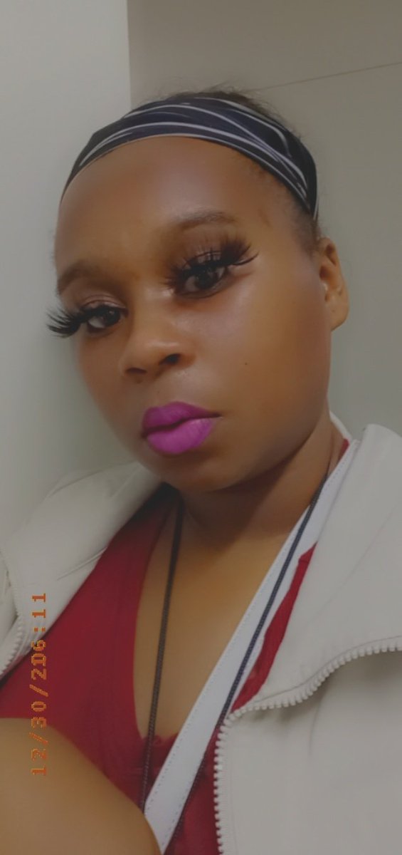 Misstresschazz2's tweet photo. Bad lil bitvh with bad attitude #mistresstoyou #findom #workchronicles https://t.co/6aCfTcgf1f