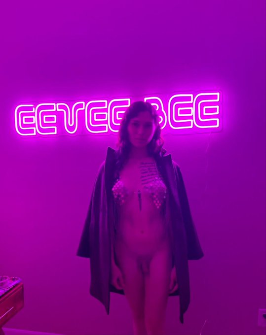 Check out my solo vip page https://t.co/IkTZRtINRE<a href="/tag/newprofilepic"class="tags"><span>#newprofilepic</span></a>